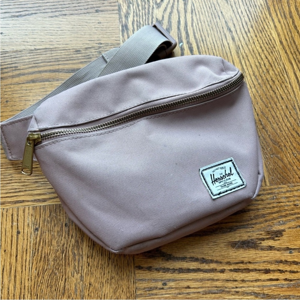 Herschel Classic Hip Pack - 1L Ash Rose Color